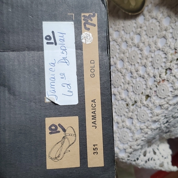 Sizzle gold Rhinestone - Picture 16 of 16